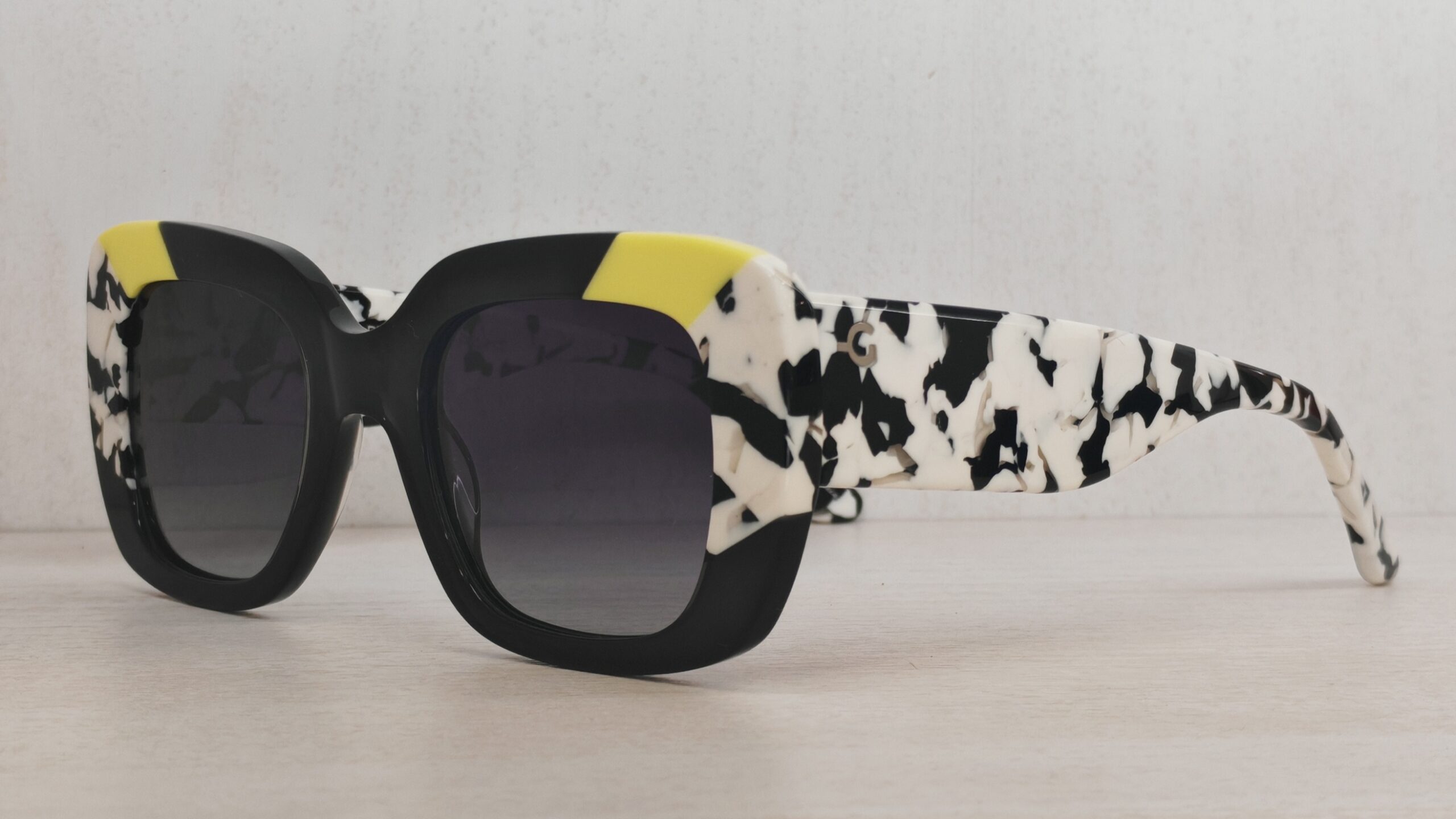 graphics lemon holiday alexi